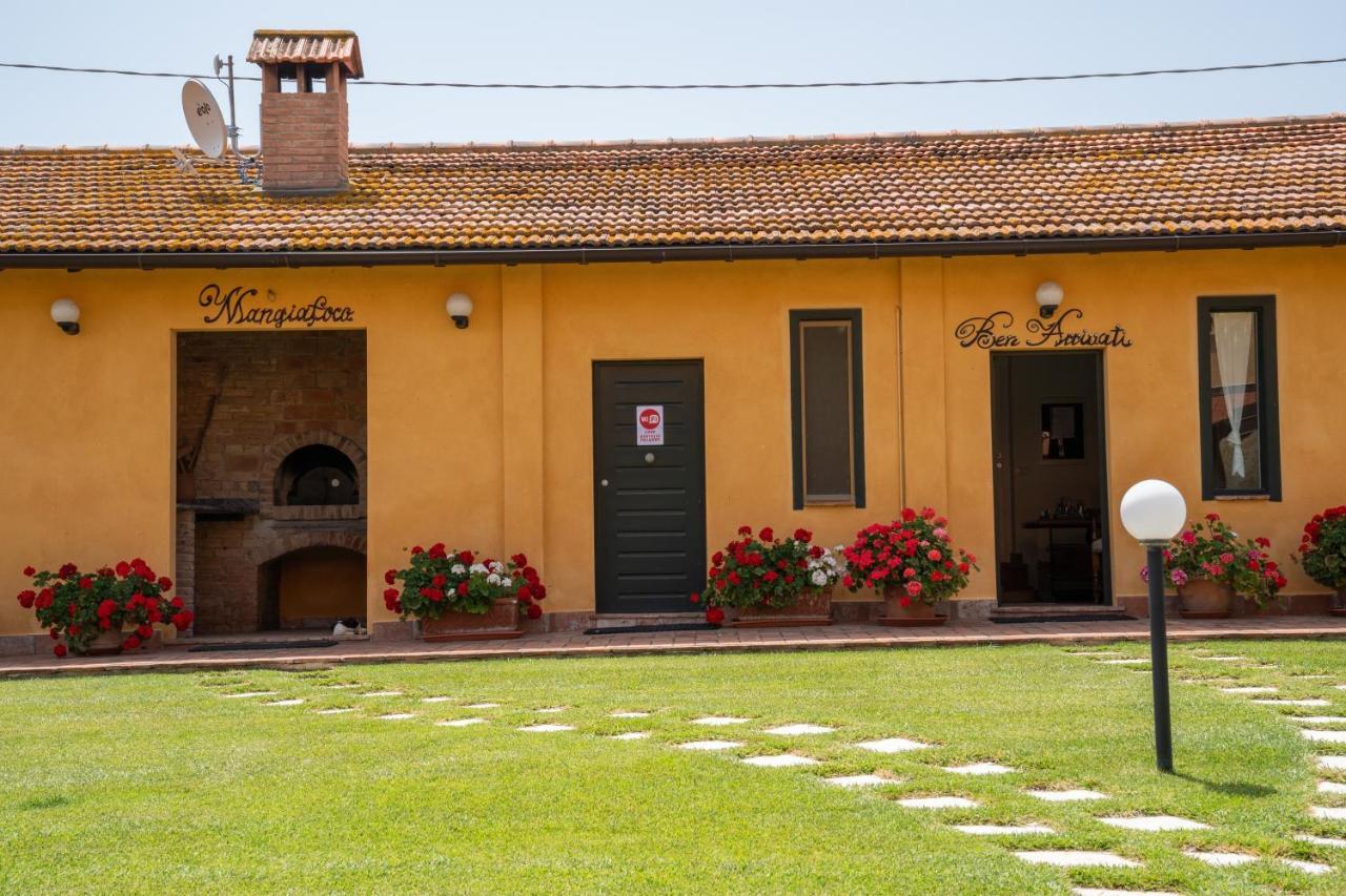 Borgo Bernabei Vendégház Buriano Kültér fotó